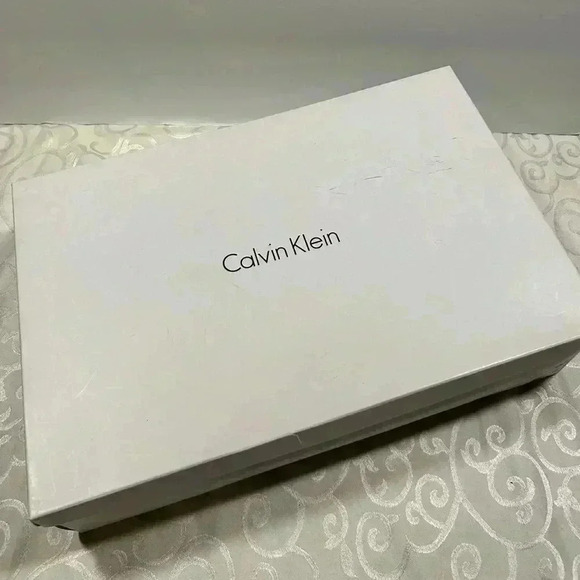 NIB!Calvin Klein Keona suede Wood heel lace up boot size 9 - Picture 12 of 12